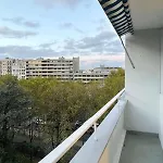 Cozy & Spacious 3br With Balconies Metro 6 Glaciere *