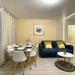 Cozy & Spacious 3br With Balconies Metro 6 Glaciere Apartment Paris