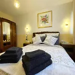 Cozy & Spacious 3br With Balconies Metro 6 Glaciere Paris