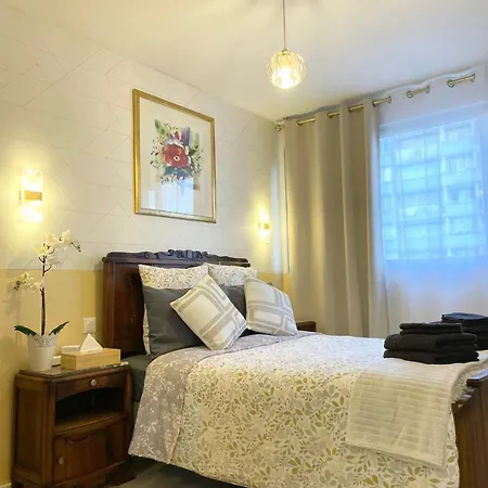 Cozy & Spacious 3br With Balconies Metro 6 Glaciere * Paris