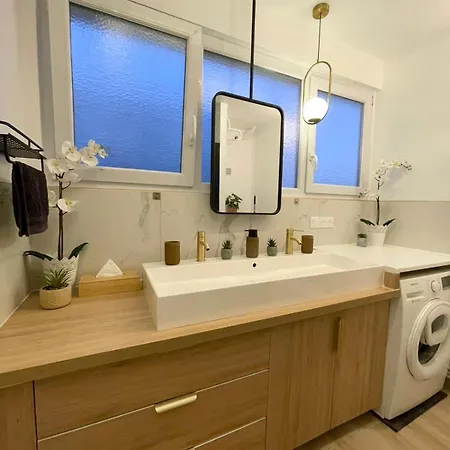 Apartment Cozy & Spacious 3br With Balconies Metro 6 Glaciere