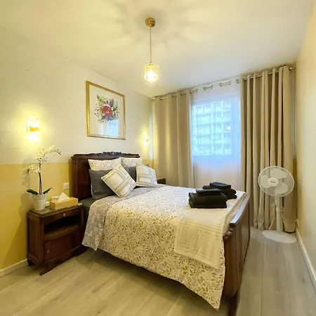 Cozy & Spacious 3br With Balconies Metro 6 Glaciere *