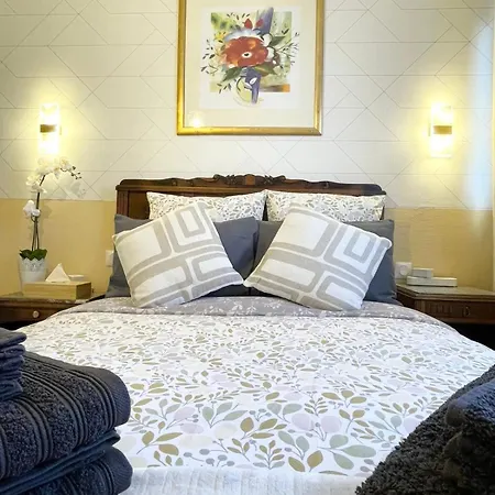 Cozy & Spacious 3br With Balconies Metro 6 Glaciere Paris