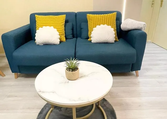 Cozy & Spacious 3br With Balconies Metro 6 Glaciere Paris