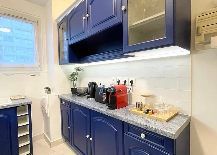 Apartment Cozy & Spacious 3br With Balconies Metro 6 Glaciere *