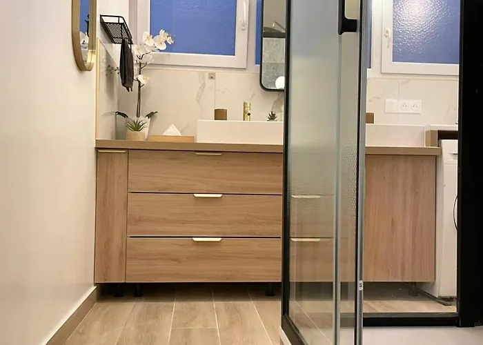 Apartment Cozy & Spacious 3br With Balconies Metro 6 Glaciere