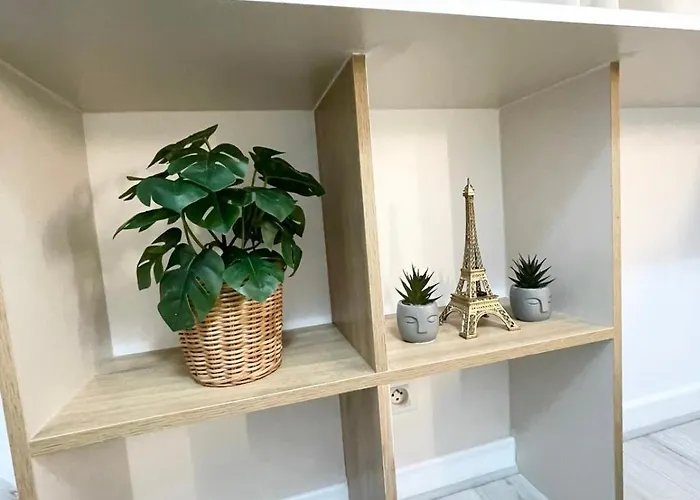 Apartment Cozy & Spacious 3br With Balconies Metro 6 Glaciere