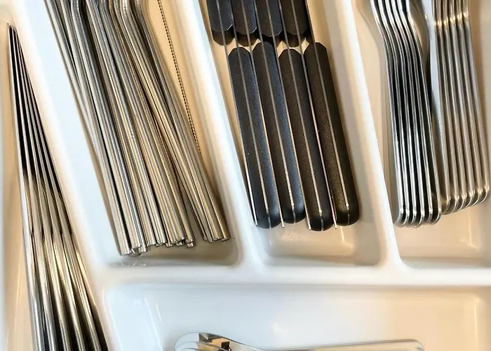 Cozy & Spacious 3br With Balconies Metro 6 Glaciere Apartment Paris