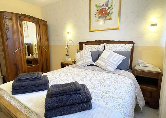 Apartment Cozy & Spacious 3br With Balconies Metro 6 Glaciere Paris